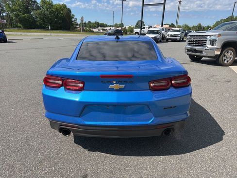 Used 2024 Chevrolet Camaro LT RWD image 7
