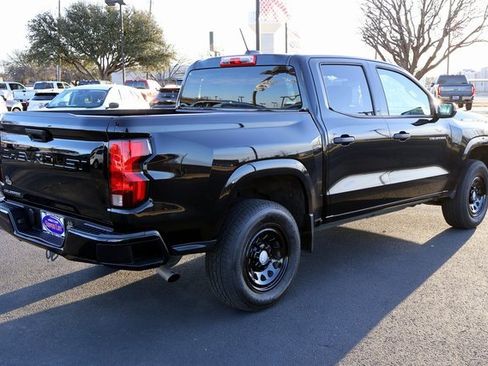 Used 2024 Chevrolet Colorado W/T image 12