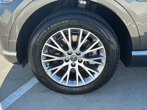 Used 2024 Genesis GV80 2.5T image 6