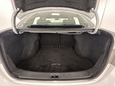 Used 2019 Nissan Sentra S image 32