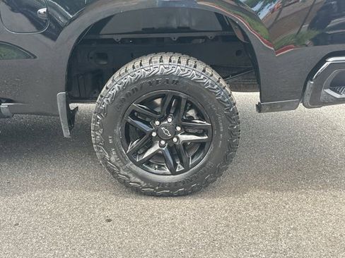 Used 2023 Chevrolet Silverado 1500 Custom Trail Boss w/ LPO, Dark Essentials Package AWD/4WD image 22