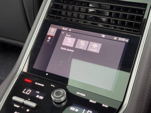 Used 2022 Porsche Panamera 4S w/ Premium Package image 38