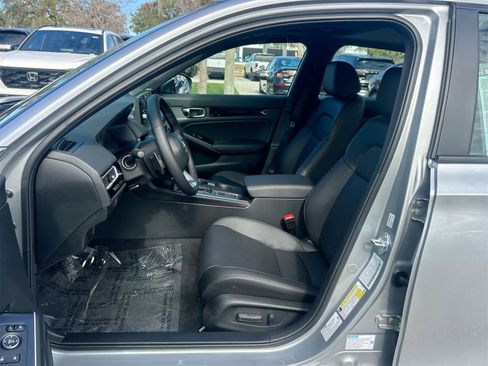 Used 2025 Honda Civic Sport Touring image 2