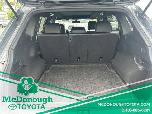 Used 2021 Volkswagen Tiguan SE R-Line AWD/4WD image 7