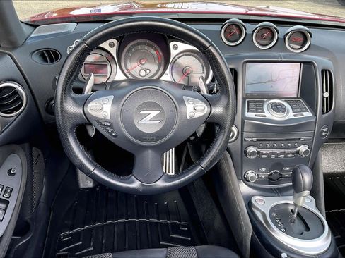 Used 2019 Nissan 370Z Touring Sport image 5