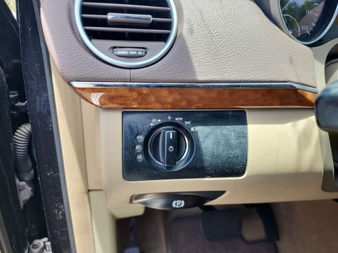 Used 2009 Mercedes-Benz GL 450 4MATIC image 11