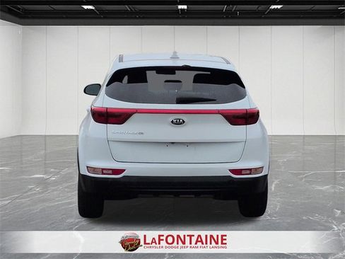 Used 2018 Kia Sportage LX image 4