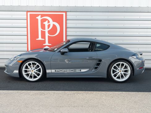Used 2024 Porsche 718 Cayman RWD image 44