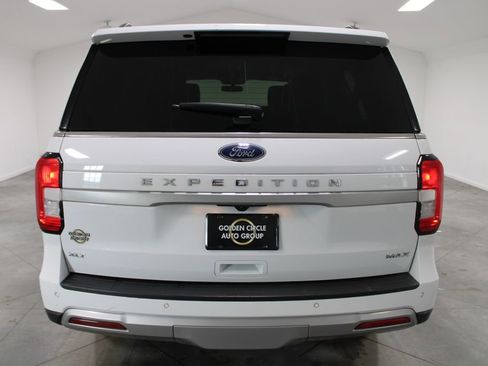 Certified 2024 Ford Expedition Max XLT image 8