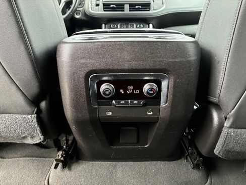 Used 2021 Chevrolet Tahoe LT RWD image 17