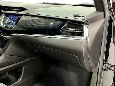 Used 2024 Cadillac XT6 Sport w/ Technology Package image 19