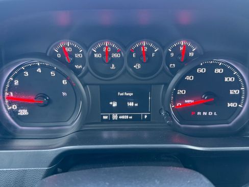Used 2019 Chevrolet Silverado 1500 Custom w/ Custom Value Package AWD/4WD image 13