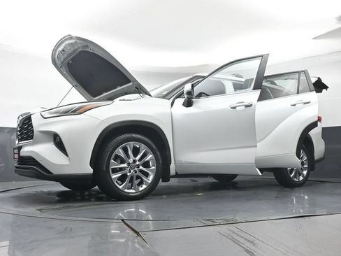 Used 2022 Toyota Highlander Limited AWD/4WD image 51
