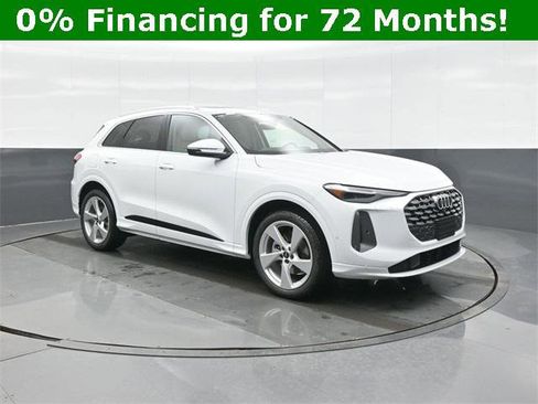 New 2025 Audi Q5 Prestige image 1