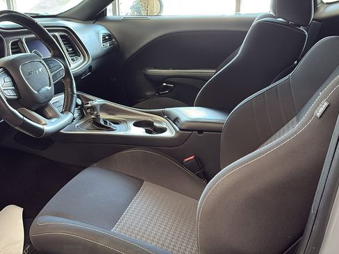 Used 2022 Dodge Challenger SRT Hellcat image 9