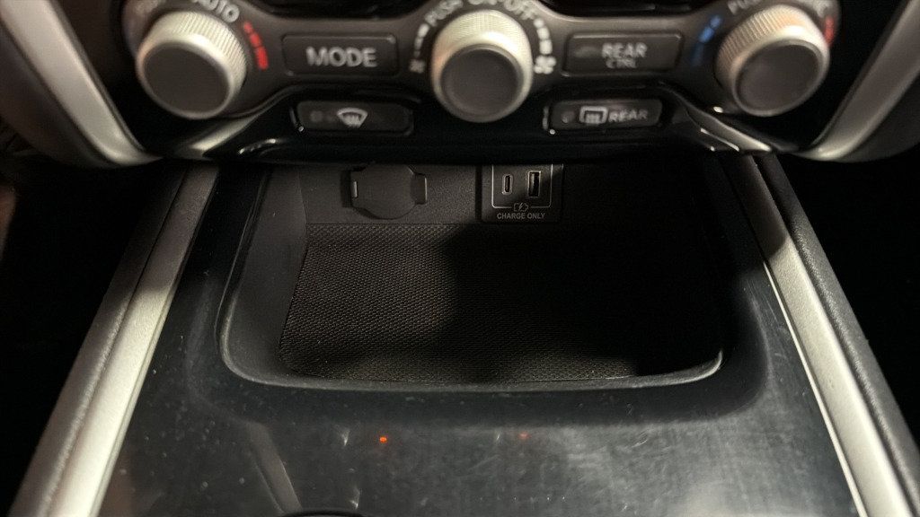 Used 2019 Nissan Pathfinder S AWD/4WD image 31