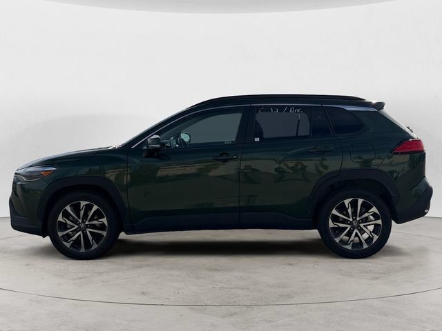 Used 2024 Toyota Corolla Cross XLE w/ Convenience Package AWD/4WD image 8