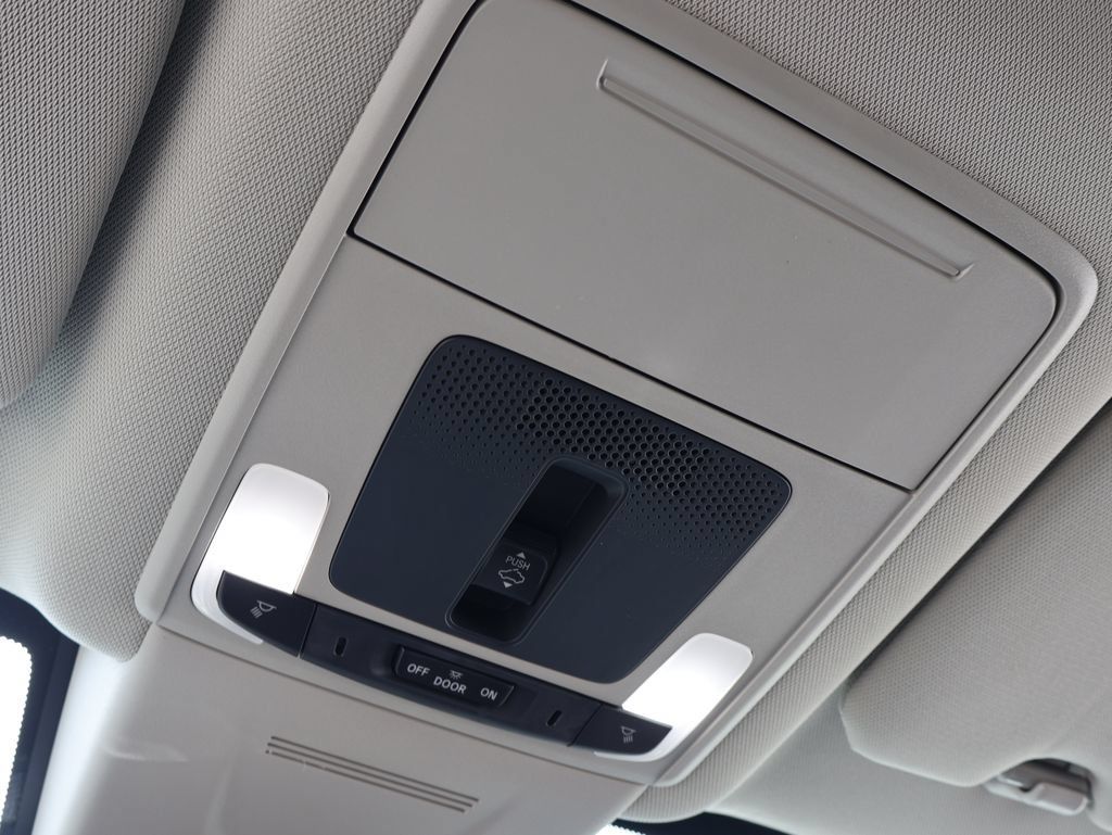 Used 2025 Honda CR-V EX-L image 43