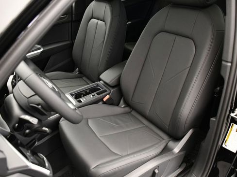 Used 2025 Audi Q3 2.0T Premium w/ Convenience Package image 38