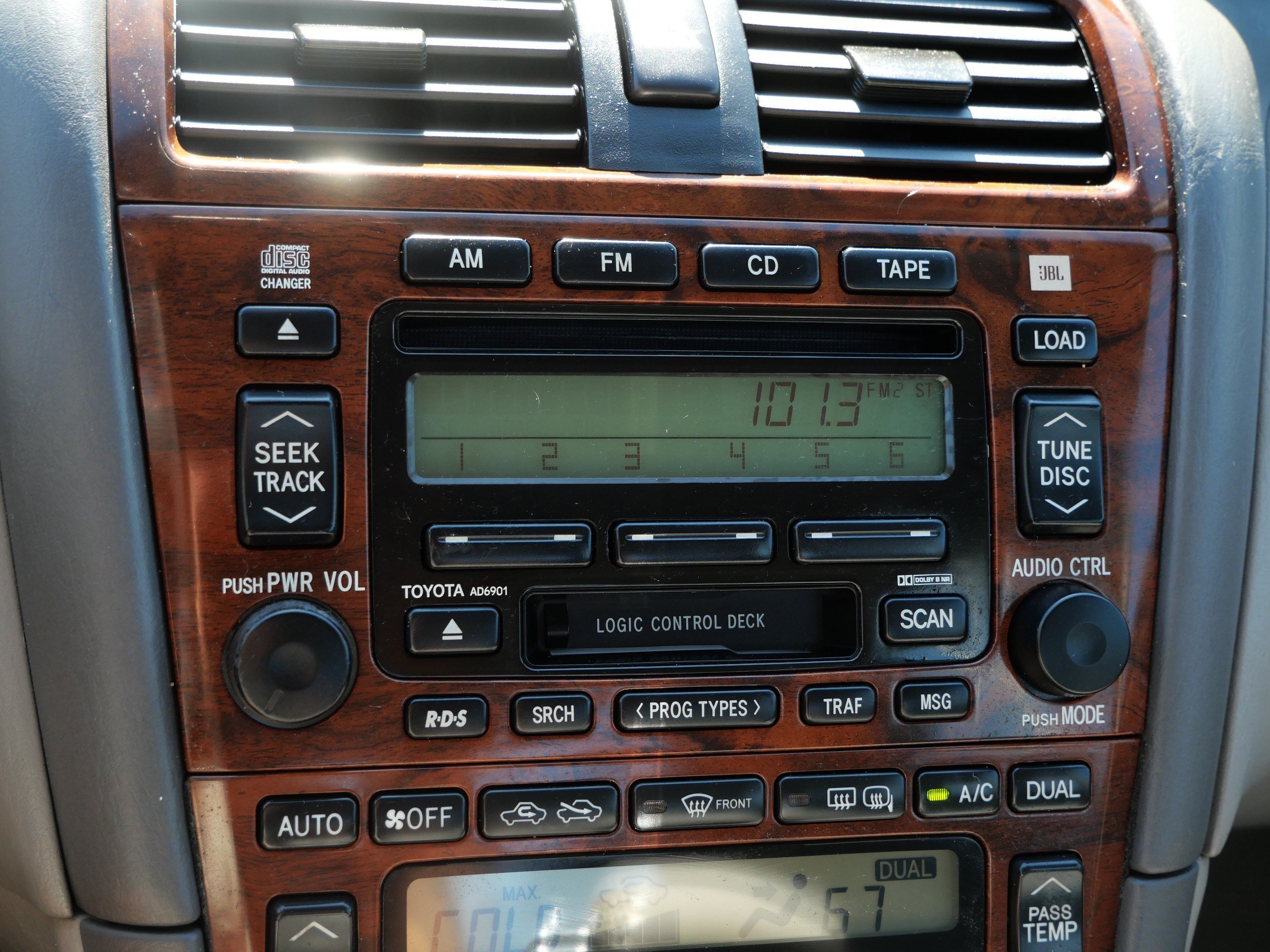Used 2003 Toyota Avalon XLS FWD image 23