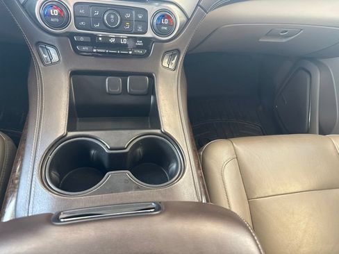 Used 2016 Chevrolet Suburban LT AWD/4WD image 27