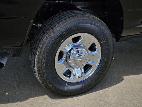 Used 2025 RAM 2500 Tradesman AWD/4WD image 5