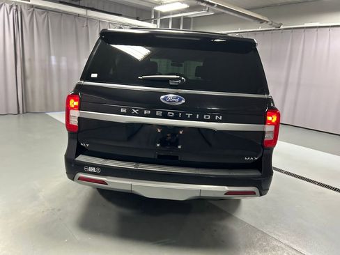 Used 2024 Ford Expedition Max XLT image 6