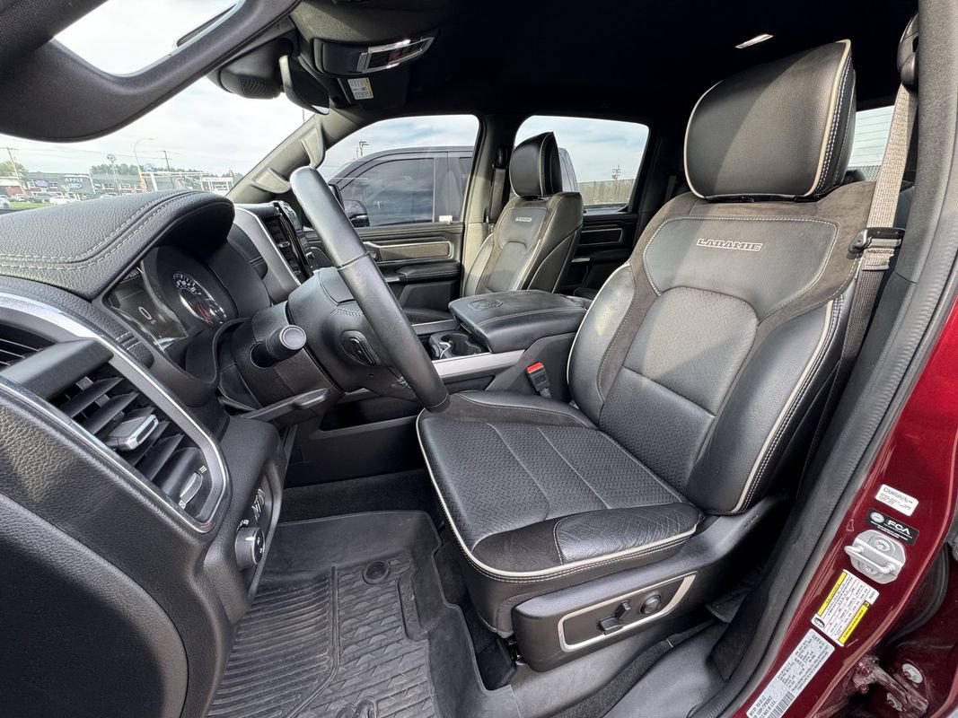 Used 2023 RAM 1500 Laramie AWD/4WD image 23
