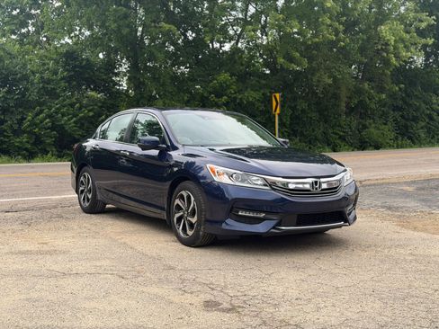 Used 2016 Honda Accord EX-L image 9