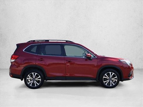 Used 2023 Subaru Forester Limited AWD/4WD image 4