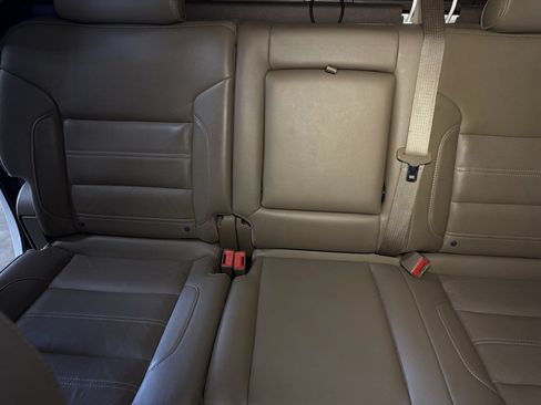 Used 2016 GMC Sierra 2500 Denali w/ Duramax Plus Package AWD/4WD image 9
