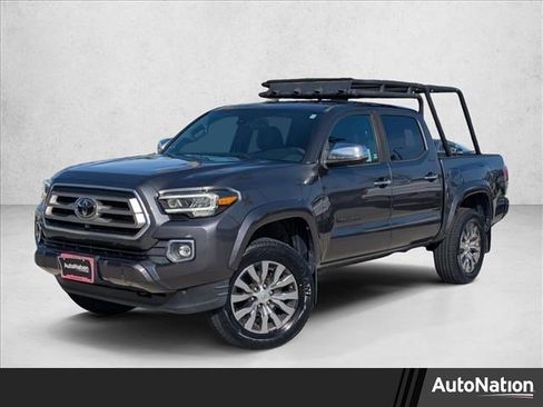 Used 2020 Toyota Tacoma Limited image 1