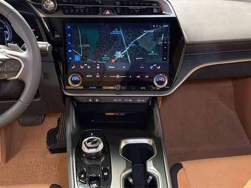 Certified 2025 Lexus RZ 450e image 18
