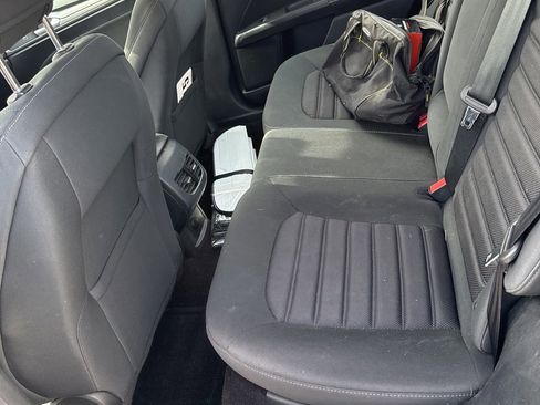 Used 2019 Ford Fusion SE image 12