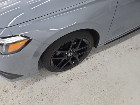 Used 2024 Honda Civic Sport image 9