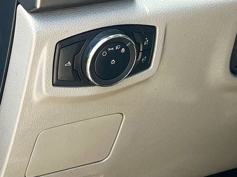 Used 2022 Ford F250 XLT AWD/4WD image 10