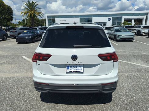 Used 2024 Volkswagen Tiguan SE FWD image 7