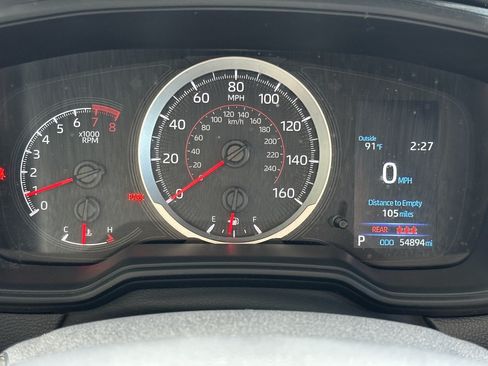 Used 2022 Toyota Corolla Cross LE AWD/4WD image 25