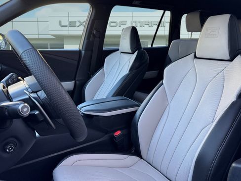 New 2025 Lexus TX 500h AWD image 20