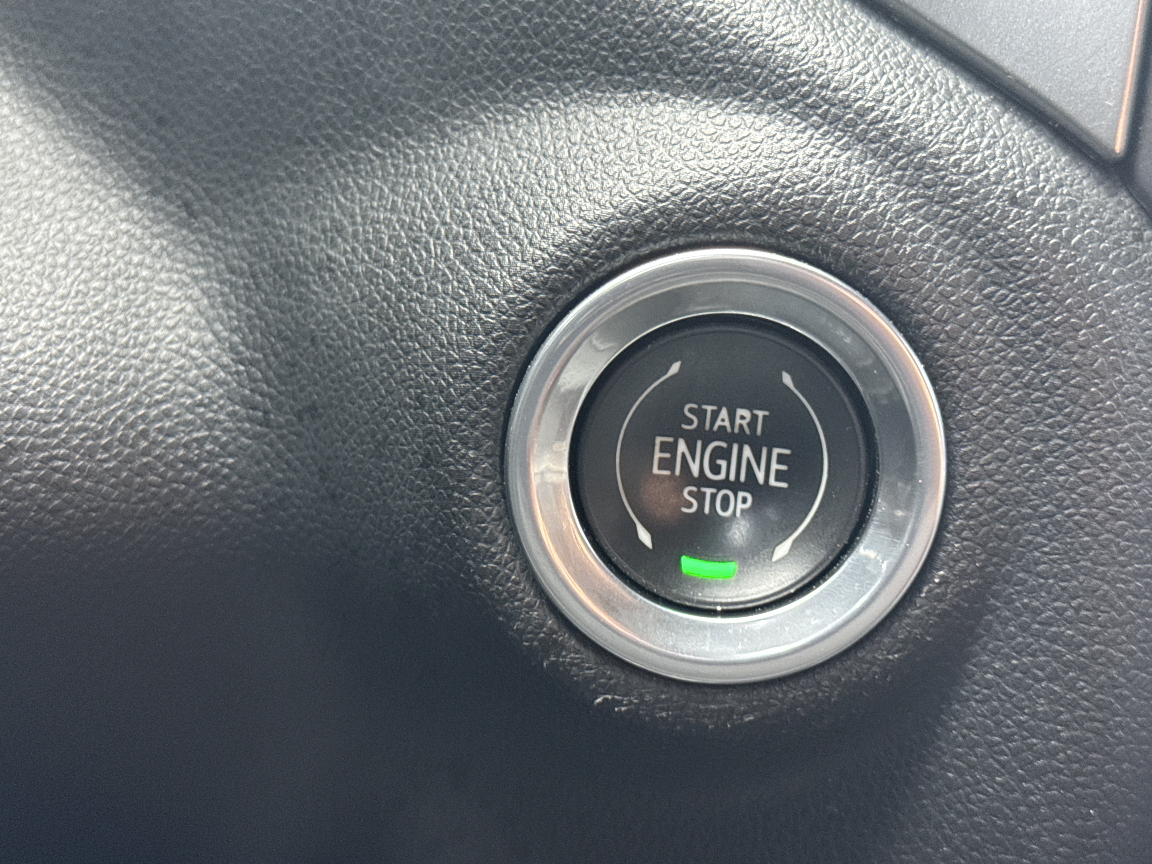 Used 2019 Chevrolet Silverado 1500 RST AWD/4WD image 10