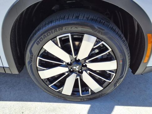 Used 2026 Mitsubishi Outlander SE FWD image 7