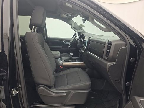 Certified 2023 Chevrolet Silverado 1500 RST w/ Redline Edition AWD/4WD image 39
