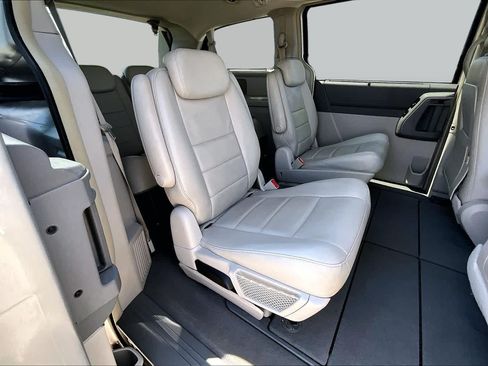 Used 2008 Dodge Grand Caravan SXT FWD image 19