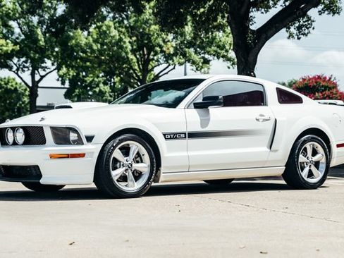 Used 2007 Ford Mustang GT Premium RWD image 37
