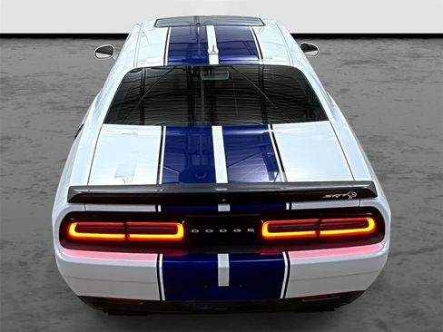 Used 2019 Dodge Challenger SRT Hellcat image 3