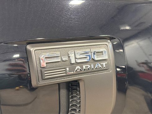 Used 2022 Ford F150 Lariat w/ Equipment Group 502A High AWD/4WD image 14