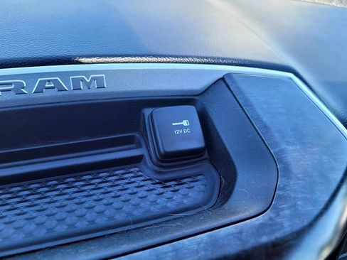 Used 2019 RAM 1500 Big Horn AWD/4WD image 17