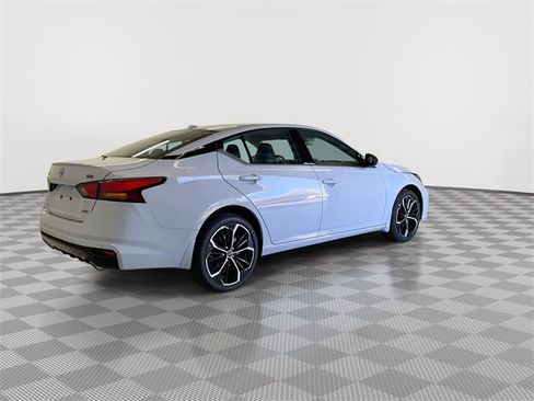 New 2025 Nissan Altima 2.5 SR w/ SR Premium Package image 12
