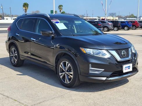 Used 2019 Nissan Rogue SV w/ Premium Package image 25