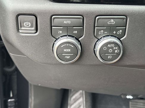 New 2026 GMC Sierra 1500 Elevation image 18